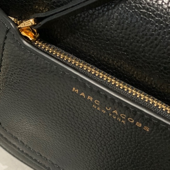 Marc Jacobs Empire City Mini Messenger Bag - Picture 5 of 5